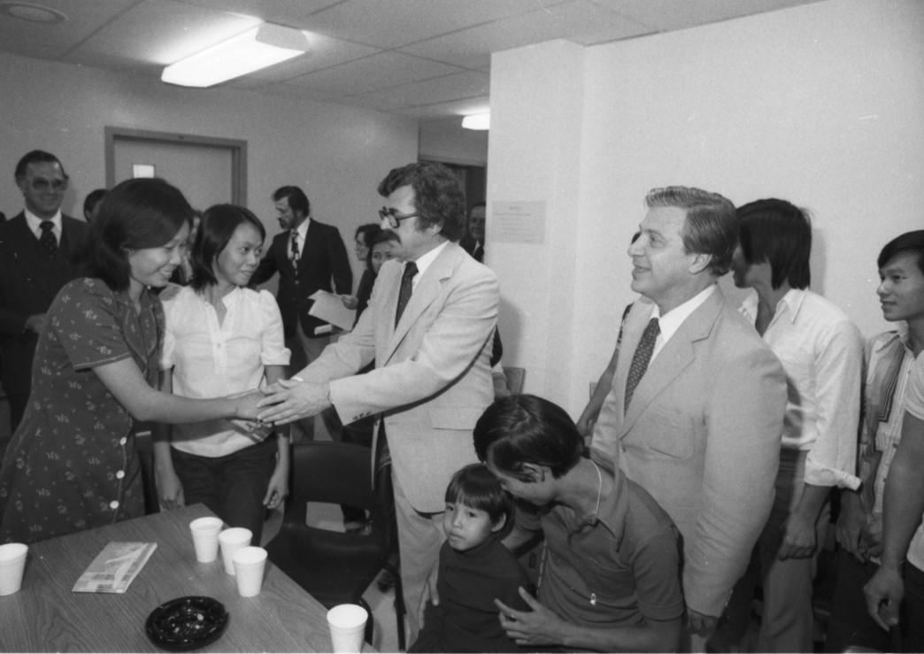 Archive photo showing Minister Jacques Couture's visit to the Meurling Center